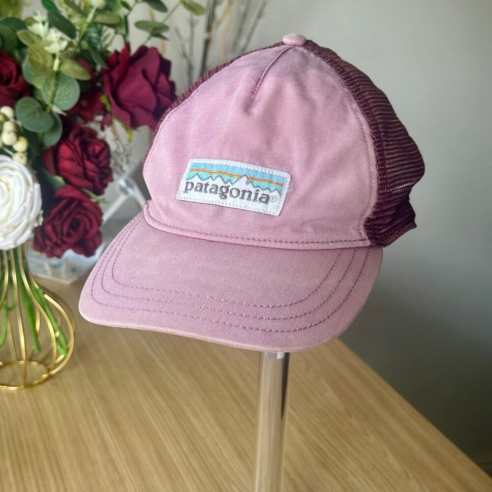 PATAGONIA P6 Logo Baseball Cap Light Star Trucker Pink Mid Crown Mesh Snapback